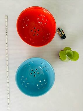 Anthropologie Ceramic Berry Bowls - Dark Pastel Red and Sky Blue